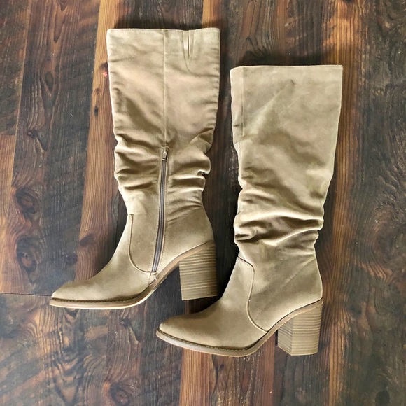 Universal Thread Shoes - NWOT Universal Thread Lainee Heeled Boots- size 11